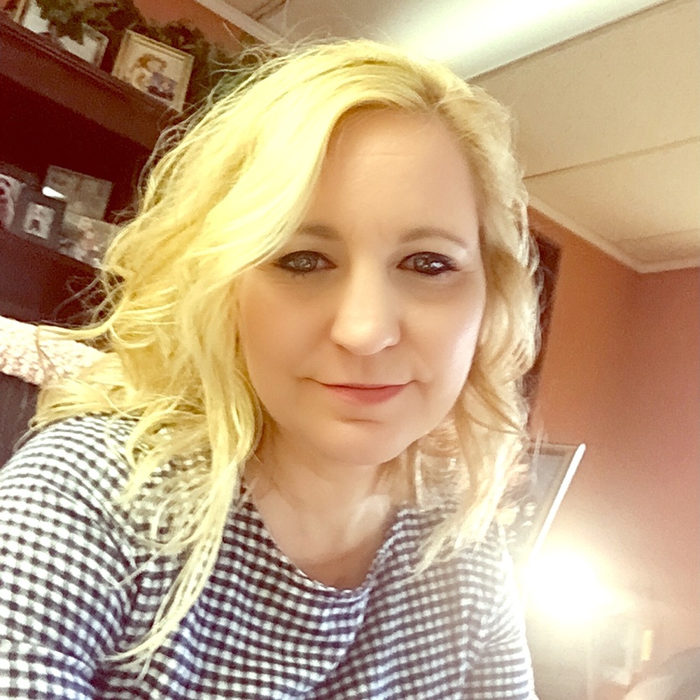 Meet your Posher Tessa 💗